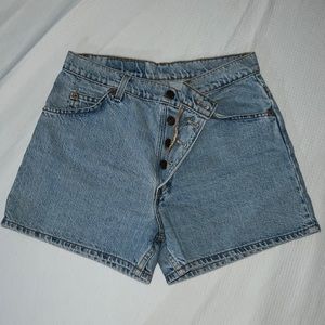 Vintage Levi’s shorts